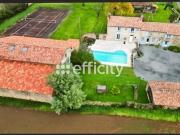 Vente Propriété 16 pièces 415 m2 Rives d'Autise