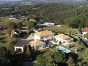 Vente Propriété 18 pièces 684 m2 Ussac