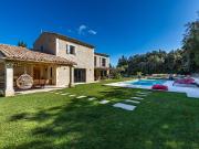 Vente propriété 7 Pièce s 250m² Eygalières