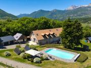 Vente Propriété 9 pièces 245 m2 Manteyer