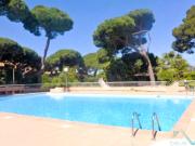 Vente Studio HYERES Port dernier étage Résidence avec piscin