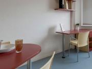 VENTE UN LOT DE DEUX STUDIOS VENDUS LOUES AVEC BAIL COMMERCI