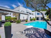 Vente Villa 10 pièces 380 m2 Cavalaire sur Mer