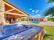 Vente Villa 5 pièces 162 m2 Pezenas