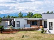 Vente Villa 6 pièces 174 m2 Uzès