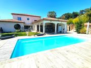 Vente Villa T8 CARQUEIRANNE La Mer à Pied par accès privé