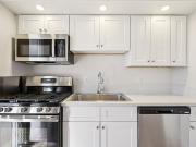 Venture on Maryland – Modern Living in Central Phoenix!...