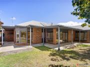 Venus Street Gem Space, Style & Location!