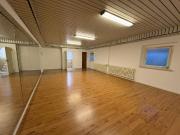 Vereinsbüro mit Tanztrainingsraum für Yoga Pilates...