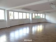 Verkehrsgünstig gelegene und barierrefrei erreichbare...