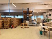 Vermietet wird eine eine großzügige Hallenfläche v