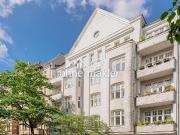 Vermietete Altbauwohnung mit Stuckverzierungen im...