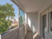 vermietete & sanierungsbedürftige 3 Wohnung mit Loggia...