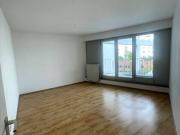 Vermietete, sonnige Stadtwohnung mit Aufzug und Tiefgarage