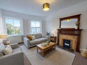 Vernon Terrace, Brighton BN1, 2 bed flat to rent, £1,400...