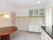 Excelente apartamento tipo para venda e locação em Moema...