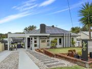 Versatile Dual Living Property Beautiful Home with...