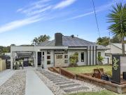 Versatile Dual Living Property Beautiful Home with...