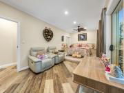 Versatile Dual Residence Estate on Manicured Mudgeeraba...