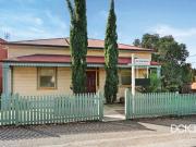 Versatile Office/Residence in Prime CBD Location