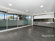 VERSATILE ONE BEDROOM PLUS STUDY APARTMENT JUST OFF SWAN...