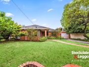 Versatile Opportunity in a Prime Gladstone Park Court...