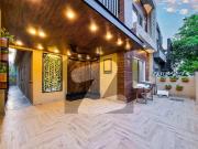 Very Beautiful 10 Marla House Bahria Town Phase 8