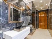 Very close to dha raya 01 kanal top notch luxury house...