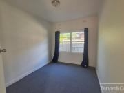 VERY CLOSE TO MONASH MEDI CENTRE & CLAYTON SHOPS