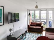 Very cosy single bedroom in Mile End Has a Room