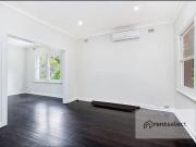 Very cute and in a stunning location!