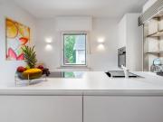 Very high quality furnished apartment with winter garden...