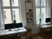 Very large and bright apartment on the corner of...