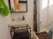 Very neat double bedroom in a cool flat, in El Poble Sec...