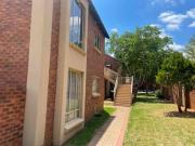 very neat ground floor unit to rent.