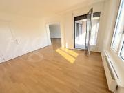 VERY NICE 6 ROOM APARTMENT WITH LARGE BALCONY AND OPEN...
