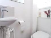 Very nice double bedroom close to Bromley by Bow tube...