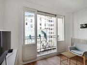 Very nice studio completely refurbished, ideally located...