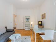 Very sunny and cosy apartment with balcony to green...