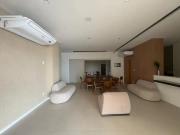 VF50AN Apartamento com 3 suÃtes, duas com um banheiro...