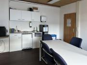 VH3720 Helle Produktionsfläche in einem Gewerbeanwesen /...