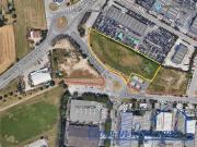 Via Achille Grandi 10 vani 2500mq