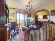 Via Bastia 6 vani 90mq