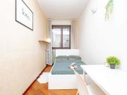 Via Caracciolo Room 3