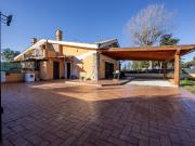 Via Casilina trilocale 80mq