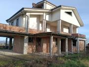 Via cassia Coste Lago Capobianco 9 vani 500mq