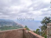 Via Castello 22 vani 1100mq