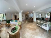 Via Caterattino 30 7 vani 160mq