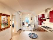 Via Cesare Battisti 1 trilocale 92mq