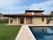 Via Corno D´Aquilio 10 vani 320mq